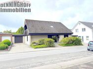 Freistehendes Einfamilienhaus mit 2 Garagen in schöner Wohnlage von Holzwickede-Süd - Holzwickede