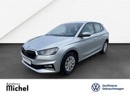 Skoda Fabia, 1.0 Essence, Jahr 2024 - Gießen