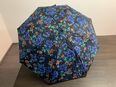 Regenschirm mit Tasche / Taschenschirm in 94474