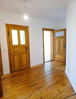 Charmanter Altbau - Moderne 3-Zimmer-Wohnung mit EBK in Leipzig-Anger-Crottendorf - Leipzig