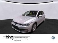 VW Golf, 1.0 Life Golf eTSI OPF Life, Jahr 2023 - Balingen