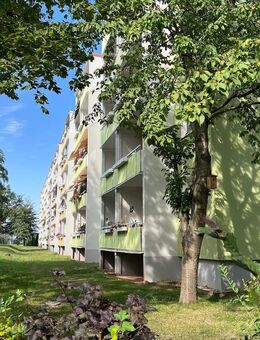 2-Zimmer-Wohnung mit Blick auf Gartenanlage und Stadt - Chemnitz