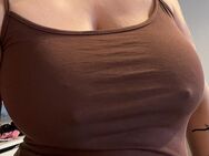Brüste anfassen gegen TG - Ochtendung