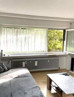 2 Zimmer- Wohnung in Nähe Stadtzentrum von VS-Villingen. Ruhige Lage. Renoviert . Neues Bad. - Villingen-Schwenningen