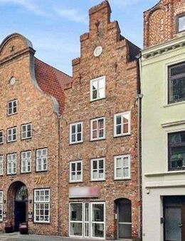 Denkmalschutz: Schmuckstück im Herzen von Lübeck - 2-Zimmer-Eigentumswohnung auf der Altstadtinsel - Lübeck