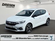 Dacia Sandero, Journey TCe 90, Jahr 2022 - Mönchengladbach