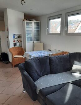 INNENSTADTNAHE 2-Zi.DG-WOHNUNG - mit Balkon und Abstellraum in Oberesslingen - 137-24 - Esslingen (Neckar)