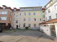 Feines 2-Raum-Appartement mit Wannenbad und Fenster ~ teilrenoviert ~ - Leuna