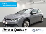 VW Golf, 1.5 TSI 8 Life IQ, Jahr 2023 - Neu Ulm