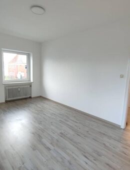 Lichtdurchflutete Drei-Zimmer-Wohnung in zentraler Lage in Sulingen zu vermieten! - Sulingen