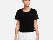 Nike Laufshirt SWOOSH DRI-FIT WOMEN'S PRINTED SHORT-SLEEVE CROP TOP