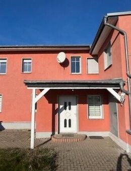 Kernsaniertes Ein- Zweifamilienhaus (2 WE) auf großen Grundstück nahe Magdeburg - Gommern