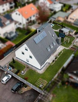Geräumiges 10-Zimmer-Zweifamilienhaus in Königsbrunn - Königsbrunn