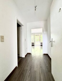 Kensington Exklusiv - Charmante 1-Zimmer-Wohnung mit Balkon - ideal für Eigennutzer oder Anleger - Bergisch Gladbach