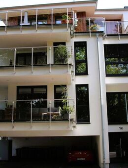 TOP LAGE mit 2 Balkonen und Aussicht auf den Park - 4 Zimmer Wohnung Hennef - Zentrum Siegfeldstr 1c - Hennef (Sieg)