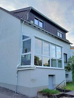 Einfamilienhaus in St. Ingbert SÜD, mit Wintergarten, Sauna, pflegeleichtem Garten, Autoabstellplätzen und Garage,St. Ingbert SÜD - Sankt Ingbert