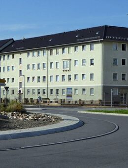 komplett sanierte 4-Raum-Wohnung in Saalfeld, Nähe Bahnhof - Saalfeld (Saale)