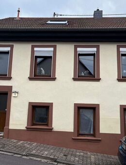 2 Familienwohnhaus in Wemmetsweiler zu verkaufen! - Merchweiler