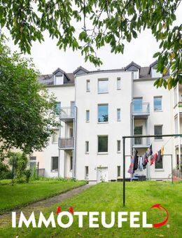 Helle 3-Zimmer-Maisonette im Dachgeschoss mit Einbauküche, Badewanne, Abstellraum und Keller - Chemnitz