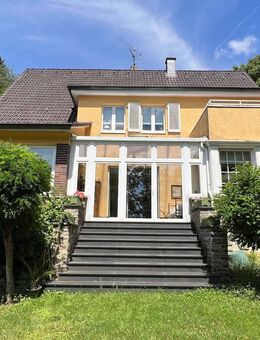 Herrschaftliche Villa in bevorzugter Wohnlage in Solingen- Widdert - Solingen (Klingenstadt)