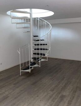 2 Zimmer Maisonette mit kleiner Terrasse ab sofort - Rodgau