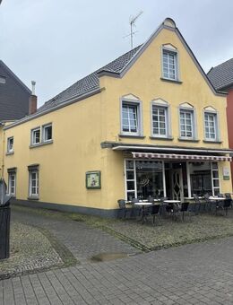 Wohn- u. Geschäftshäuser in der Werler Fußgängerzone - Werl