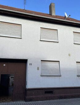 Traumhaft großes Zwei-Familienhaus mit Wintergarten, Hof, Scheune & Garten - PROVISIONSFREI - Philippsburg