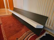 Wandboard / Regal der Serie Mannhatten - Hofheim (Taunus)