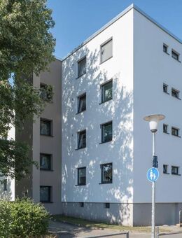 ***Familienfreundliche 4-Zimmer-Etagenwohnung mit Loggia in Wolfsburg*** - Wolfsburg