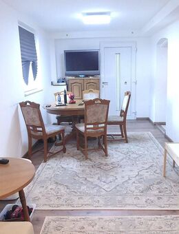 Gut vermietetes 3 Parteienhaus mit Garten - Dillenburg