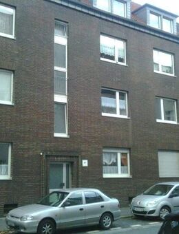 Nette Nachbarn gesucht: interessante 2-Zimmer-Wohnung in zentraler Lage mit Balkon - Duisburg