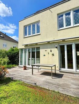 Hochwertige Doppelhaushälfte in Berlin-Schlachtensee - Berlin