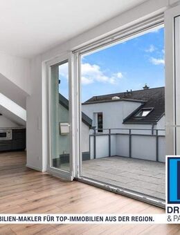 Helle 3-Zi-Wohnung mit Aufzug, Balkon und zwei TG-Stellplätzen in Kösching - Kösching