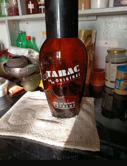 Große Flasche von TABAC ORIGINAL - Hamburg