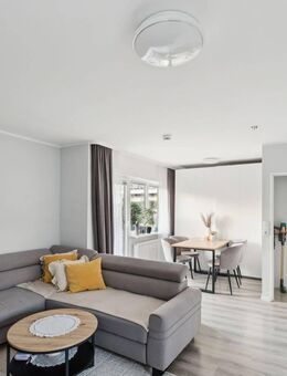 Attraktive 2-Zimmer-Wohnung mit Terrasse und Stellplatz in Zehlendorf bei Berlin - Berlin