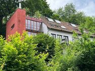 Alt Sbr.- * schöne Penthouse Maisonette Wohnung mit Dachterrasse * - Saarbrücken