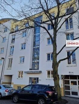 IMMOBERLIN.DE - Adrette Wohnung mit Südwestloggia in angenehmer Lage - Berlin
