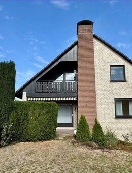 Großzügiges Zweifamilienhaus mit Vollkeller und großem Grundstück in Groß Lafferde - Lahstedt