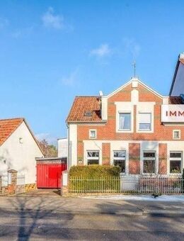 IMMOBERLIN.DE - Traumhaftes Wassergrundstück mit attraktivem Einfamilienhaus & Nebengebäuden in ländlicher Lage - Grünheide (Mark)