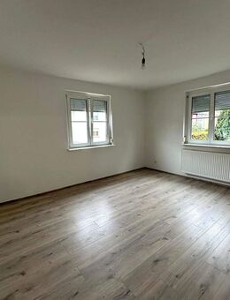 Top renovierte 3-Zimmerwohnung mit gemeinschaftlichem Garten in bevorzugter Lage - Filderstadt