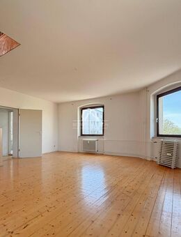 PROVISIONSFREI! WUNDERSCHÖNE DG-WOHNUNG IN TOP LAGE! MIT TERRASSE! - Berlin