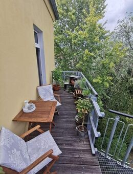 Charmante Altbauwohnung mit sonnigem Balkon im 3. OG sucht neuen Mieter - Krefeld