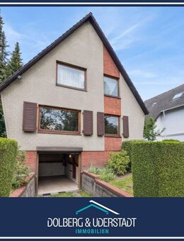 Oldenfelde: Attraktives Wohnhaus mit Keller sowie Garage auf großem Grundstück - Hamburg