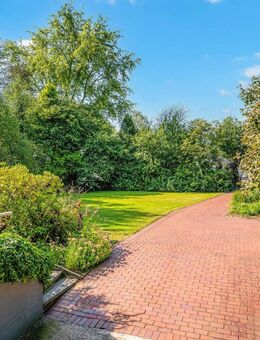 Freistehendes Einfamilienhaus in ruhiger Lage von Bremen-Oberneuland - Bremen