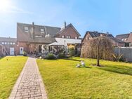 Zweifamilienhaus mit tollem Garten, Dachterrasse, Kamin & Treppenlift - ideal für Mehrgenerationen - Haltern (See)