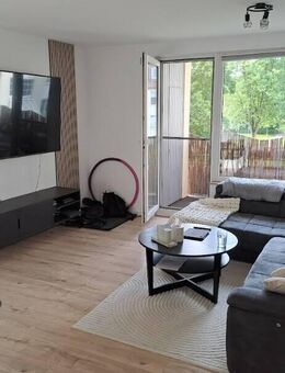 Moderne 3-Zimmer-Wohnung mit Balkon in gepflegter Wohnanlage. Stellplatz inklusive. - Wolfsburg