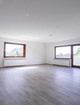 Stylisch und Besonders! - Top renovierte Mansardenwohnung mit Balkon in zentraler doch ruhiger Lage - Bassum