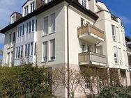 Preußisches Viertel: Helle Dachgeschoss-Wohnung mit drei Zimmern, zwei Balkonen und Lift - Dresden