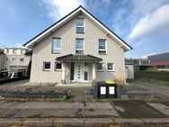 Einfamilienhaus mit Garage und Pkw-Stellplatz in Dortmund - Dortmund