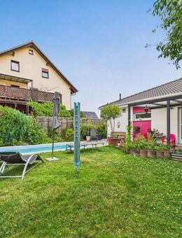Schnell sein lohnt sich! Moderner Bungalow mit Pool - Wohnen auf einer Ebene in Ringsheim - Ringsheim